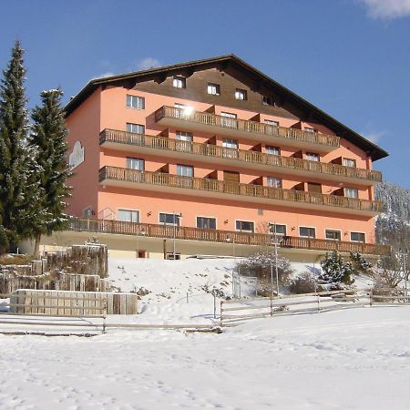 Jugendhotel Alpina 세드런 외부 사진
