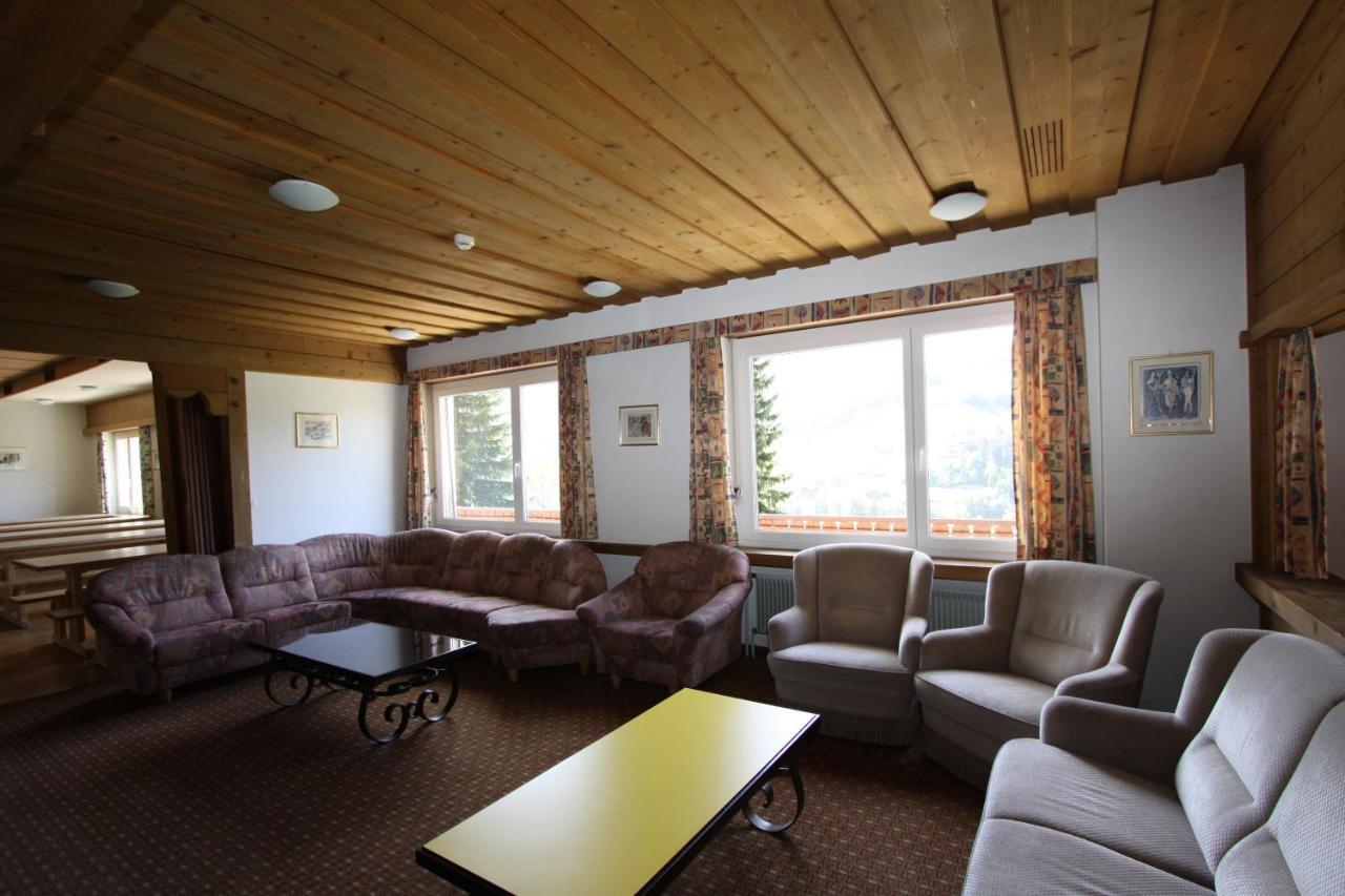 Jugendhotel Alpina 세드런 외부 사진